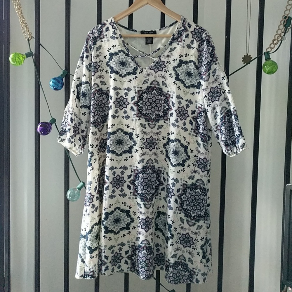 {SOLD}🎐LOVE RYAN Shift Dress